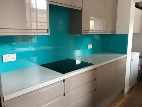 heat resistant glass splashback