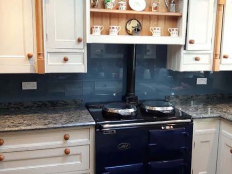 glass upstands and splashbacks