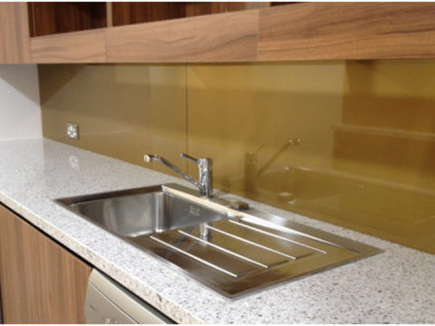 bespoke glass splashbacks for kitchens