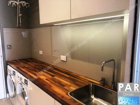 popular glass splashback colours