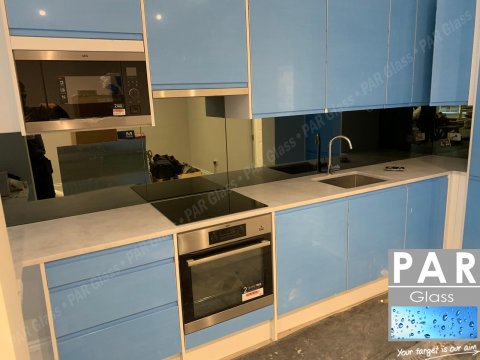 tinted glass splashbacks